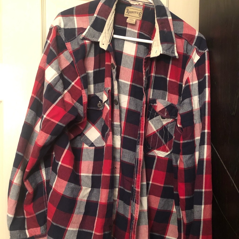 Men’s flannel button up